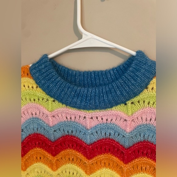 NWT Zara Rainbow Scalloped Knit Vest 🌈 size M - Picture 3 of 5